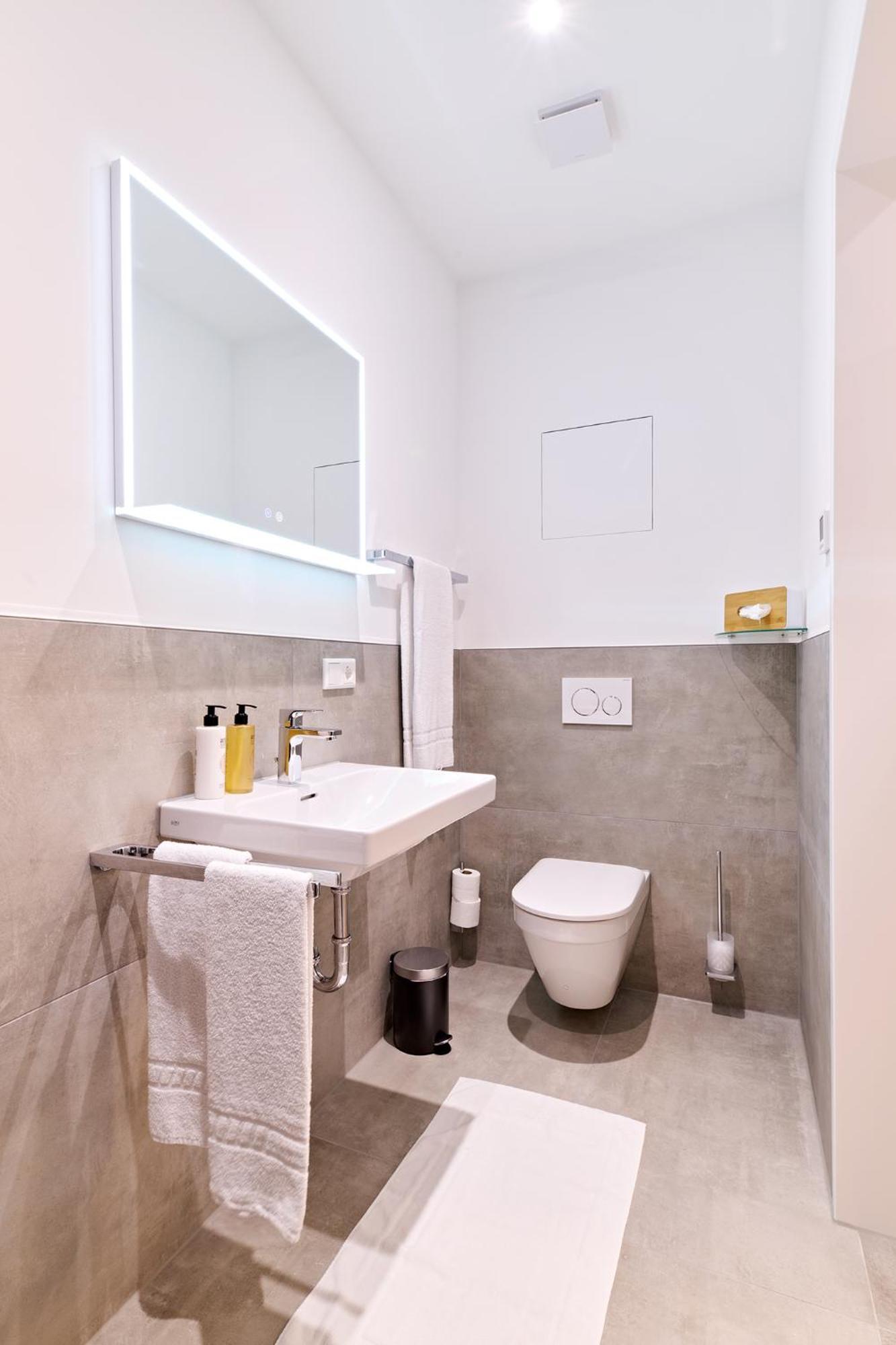 Xzllenz Traum Studio-Apartment, Frei-Parken, U-Bahn, Kueche Núremberg Exterior foto